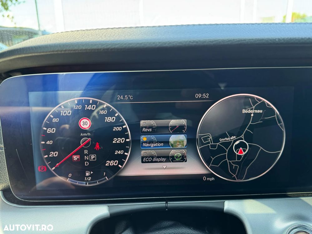 Mercedes-Benz E 400 4Matic Cabrio 9G-TRONIC AMG Line - 25