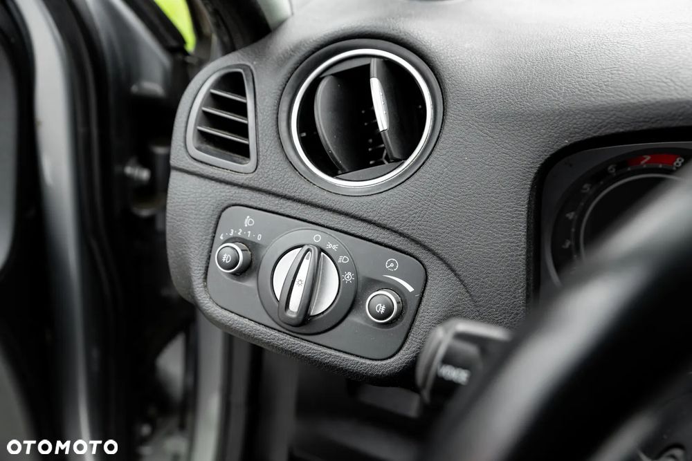 Ford S-Max 2.0 Trend - 27