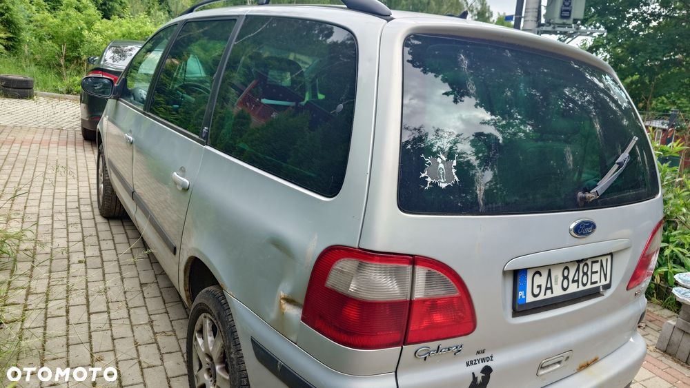 Ford Galaxy - 4