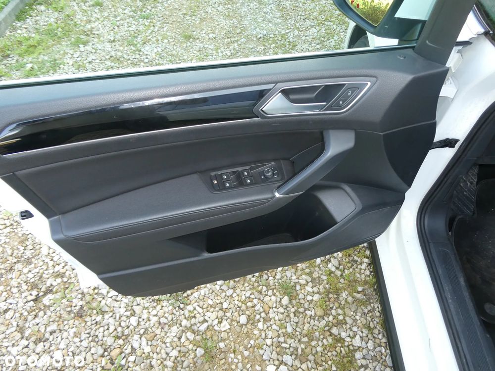 Volkswagen Touran 1.5 TSI EVO Highline DSG - 26