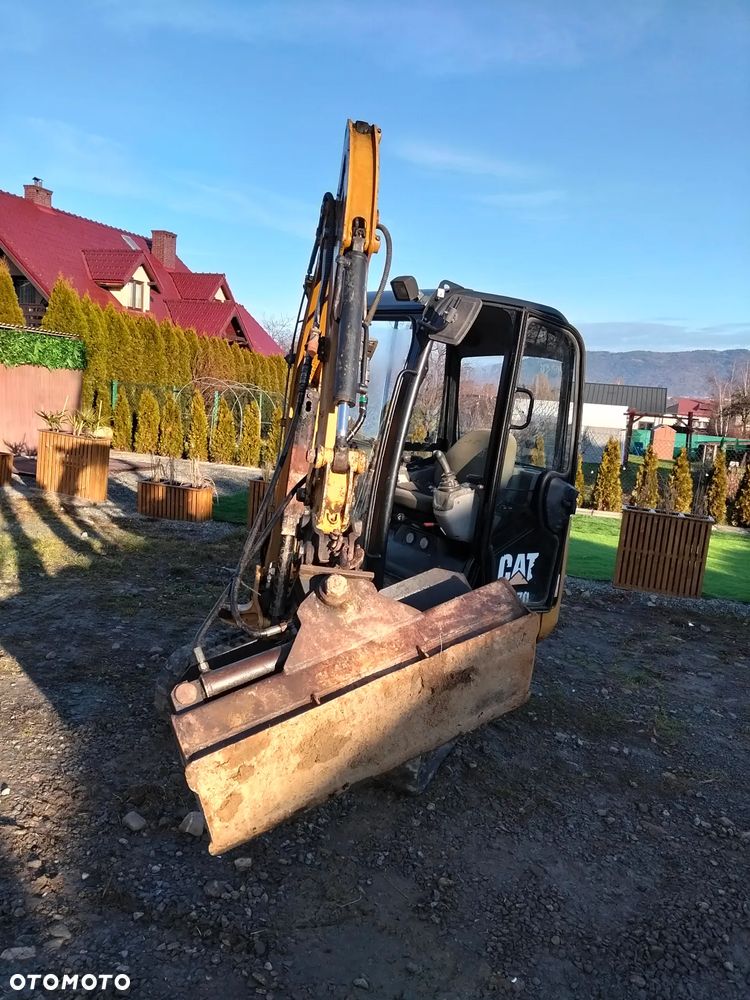 Caterpillar CAT 301.7D - 4