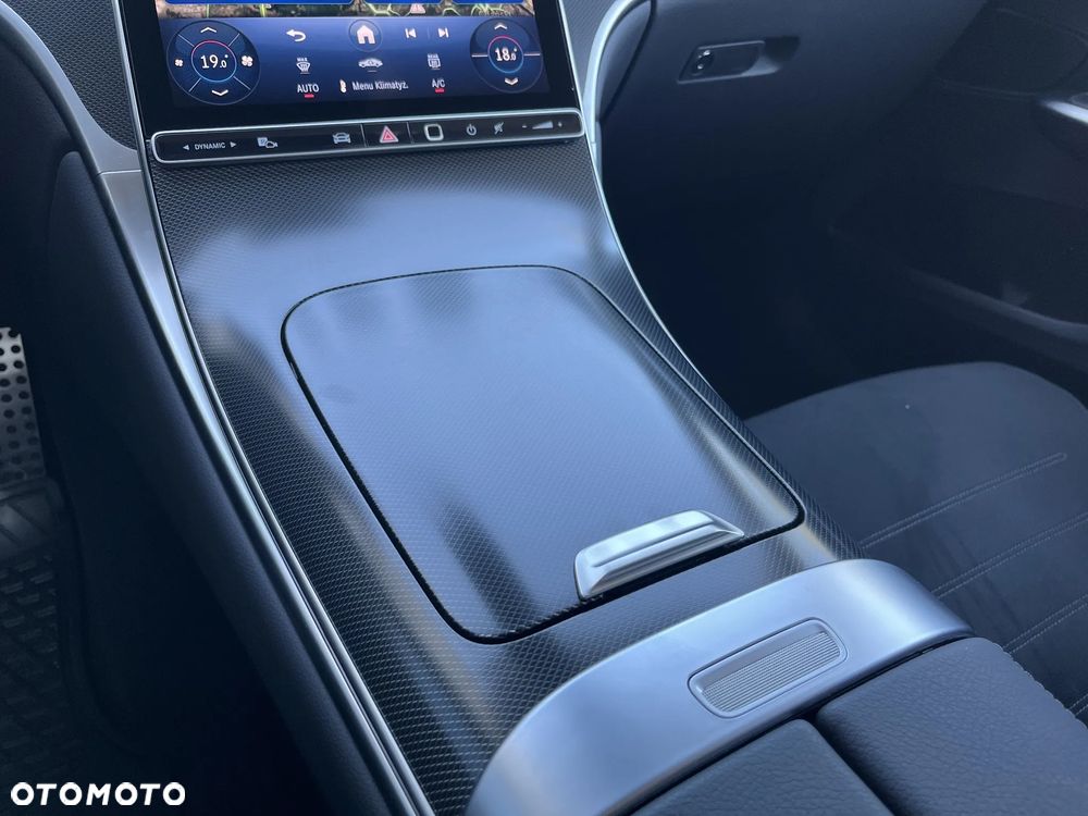 Mercedes-Benz GLC - 17