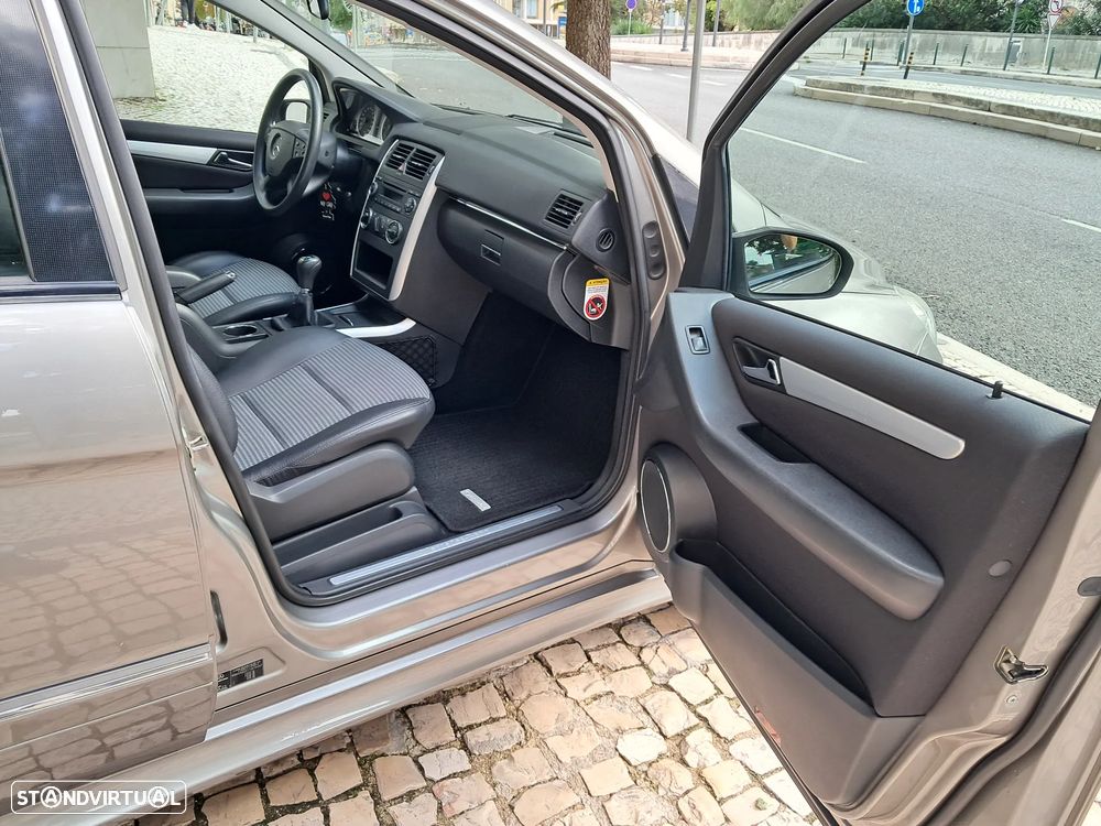 Mercedes-Benz B 150 - 32