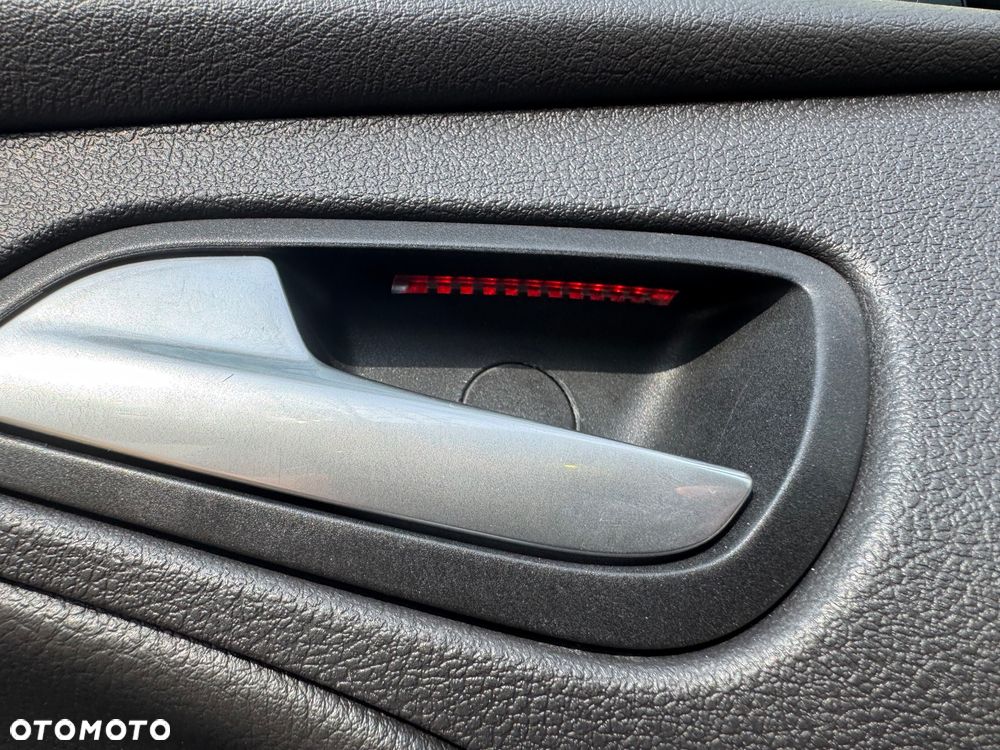 Ford Focus 2.0 EcoBoost ST mit Leder-Sport-Paket - 28