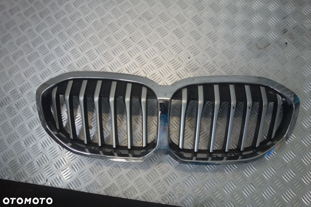 GRILL ATRAPA BMW I F40 M PAKIET - 1