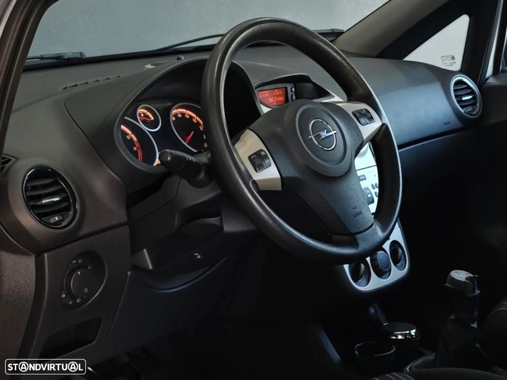 Opel Corsa 1.2 Enjoy - 26