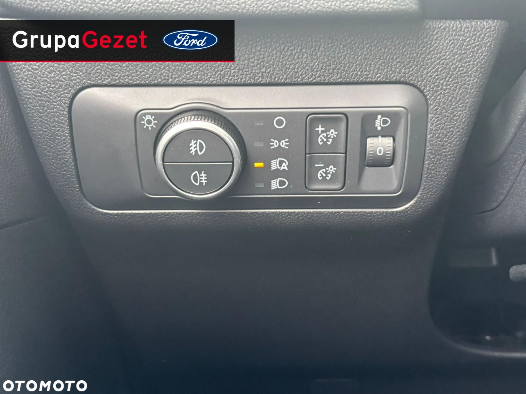 Ford Kuga - 9