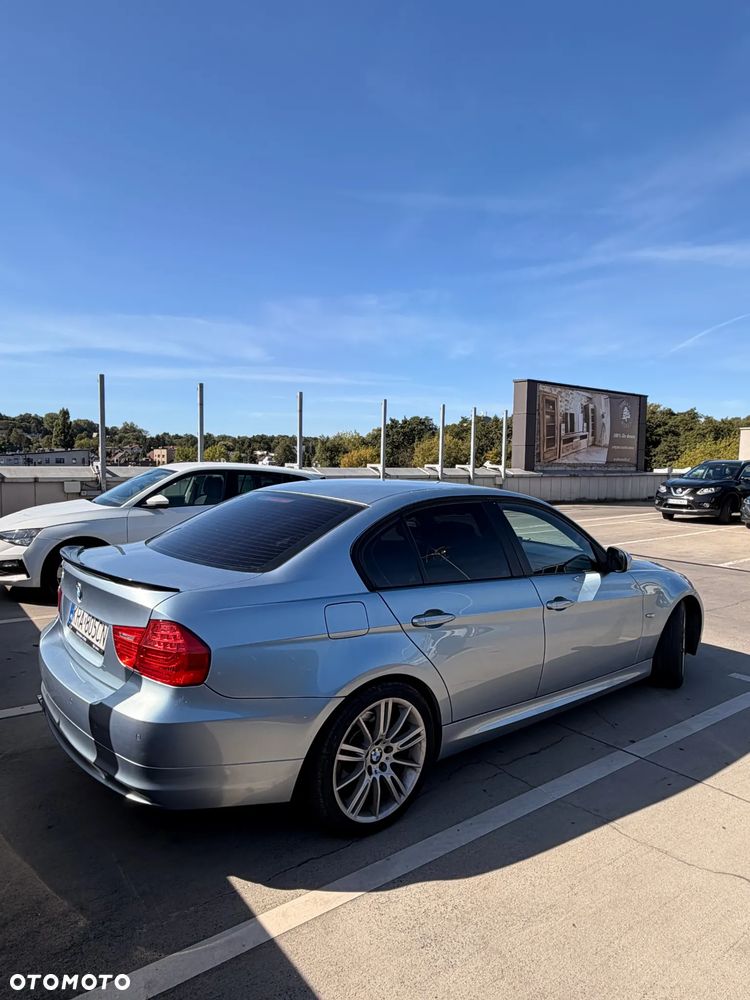 BMW Seria 3 320d - 4