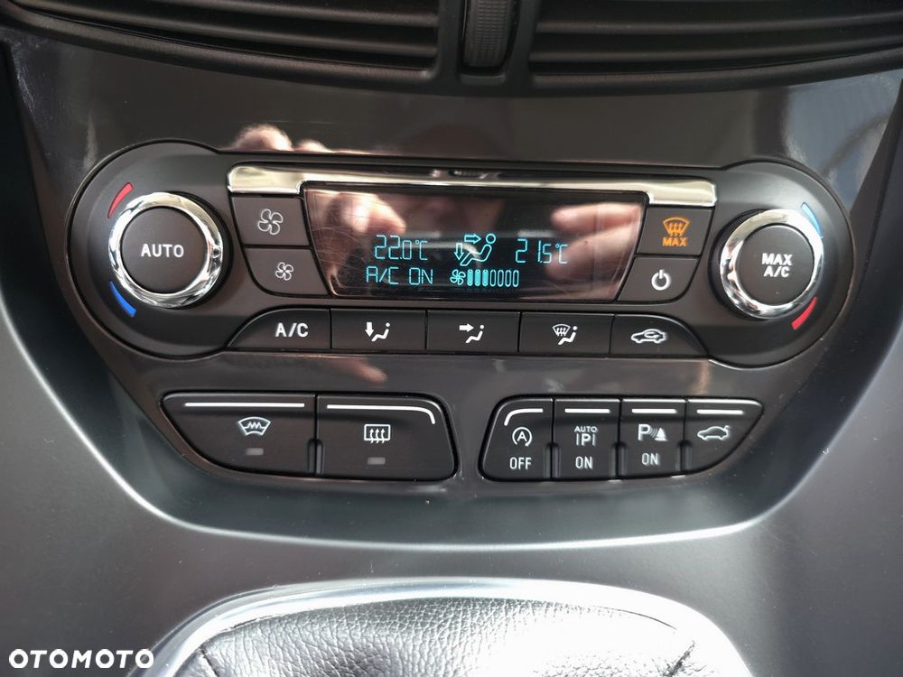 Ford Kuga 2.0 TDCi 4WD Titanium - 22