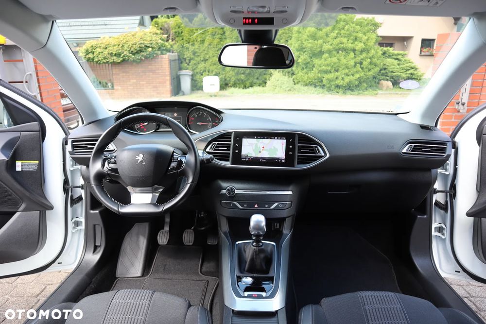 Peugeot 308 PureTech 130 Stop & Start Allure - 12