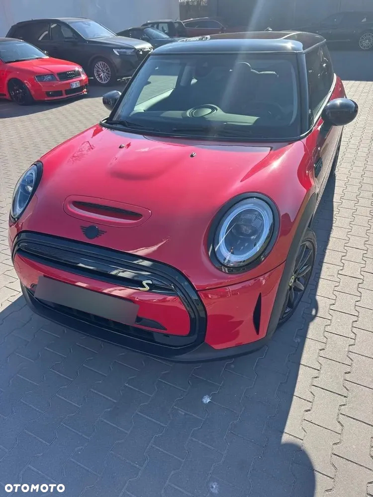MINI Cooper SE - 16