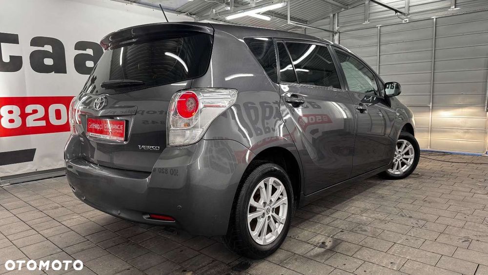 Toyota Verso - 10