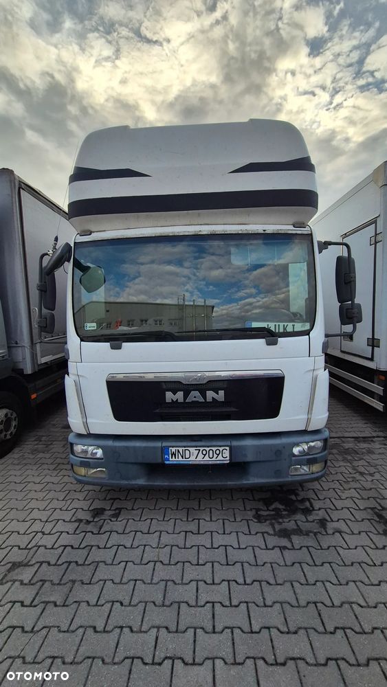 MAN TGL 12.220 - 8