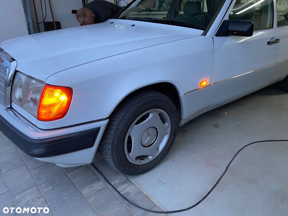 Mercedes-Benz W124 (1984-1993) - 8