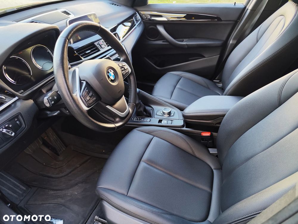 BMW X1 xDrive25i xLine sport - 10