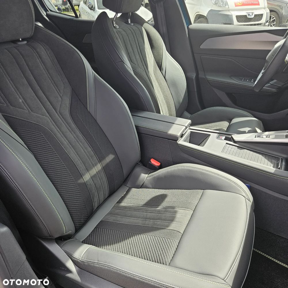 Peugeot 408 1.2 PureTech mHEV GT Exclusive S&S e-DSC6 - 10