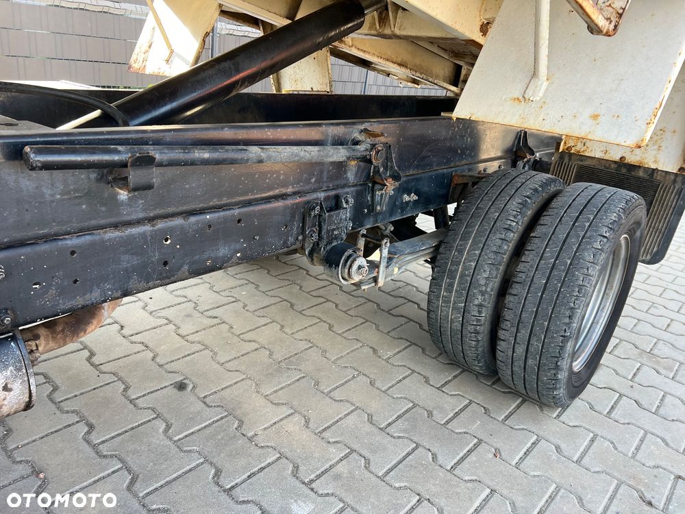 Nissan CABSTAR - 15