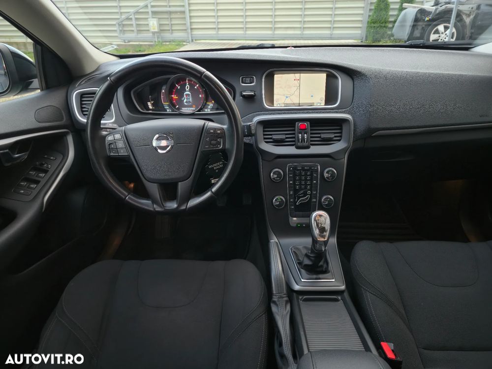 Volvo V40 D2 Kinetic - 5