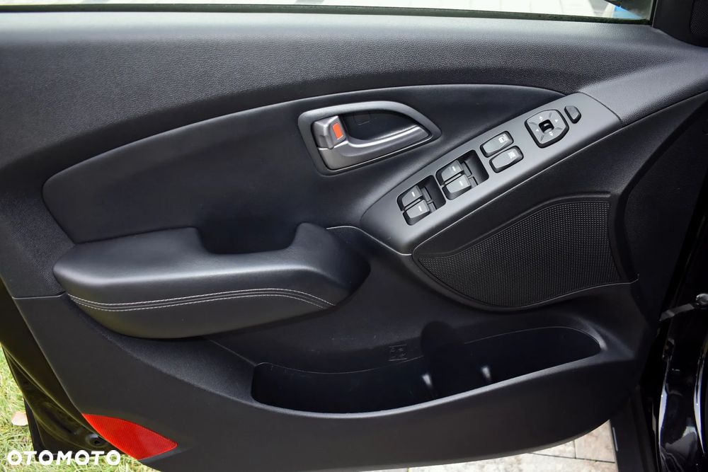 Hyundai ix35 1.7 CRDi 2WD blue Style - 22