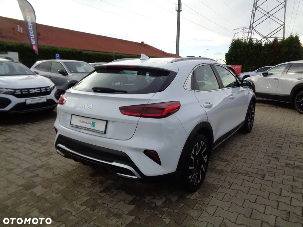 Kia XCeed 1.5 T-GDI Business Line DCT - 5