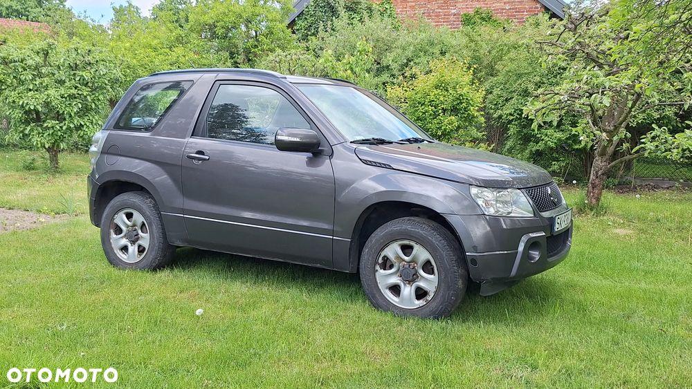 Suzuki Grand Vitara 1.6 Comfort - 25