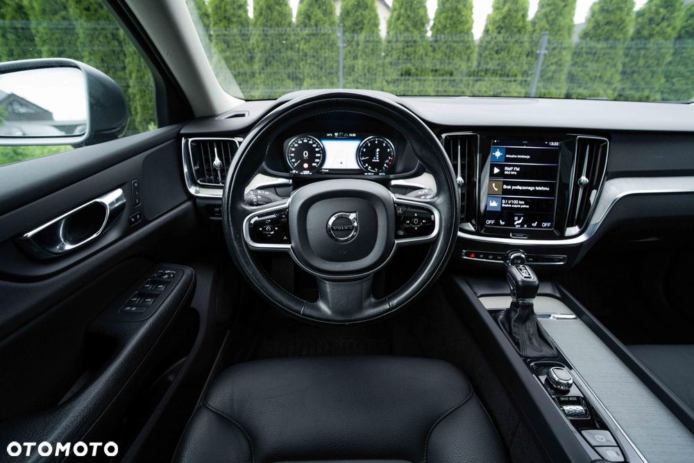 Volvo V60 Cross Country - 17