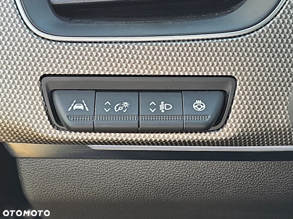 Renault Arkana 1.6 E-TECH Intens MMT - 12