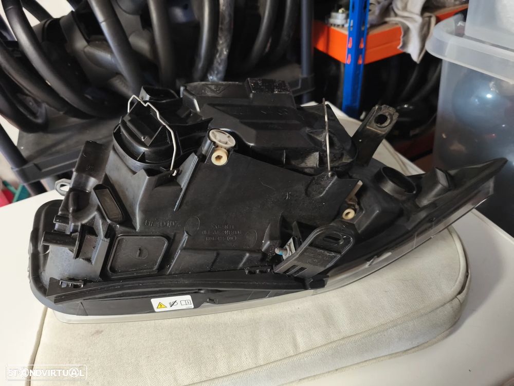 Farol esquerdo bi-xenon Led BMW serie 1 E87 E82 M1 - 7