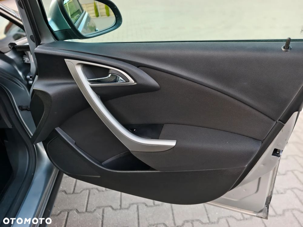 Opel Astra 1.4 ecoFLEX - 18