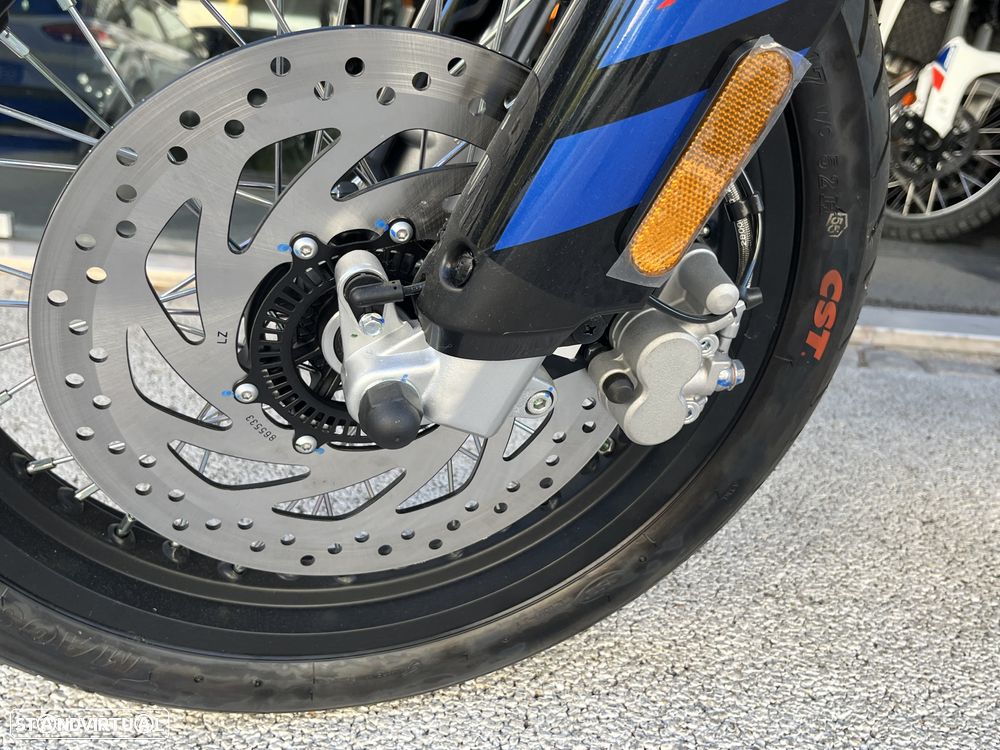 Aprilia 125 SX - PREÇO CHAVE NA MÃO !! - DESDE 60 EUR / MÊS !! - 17