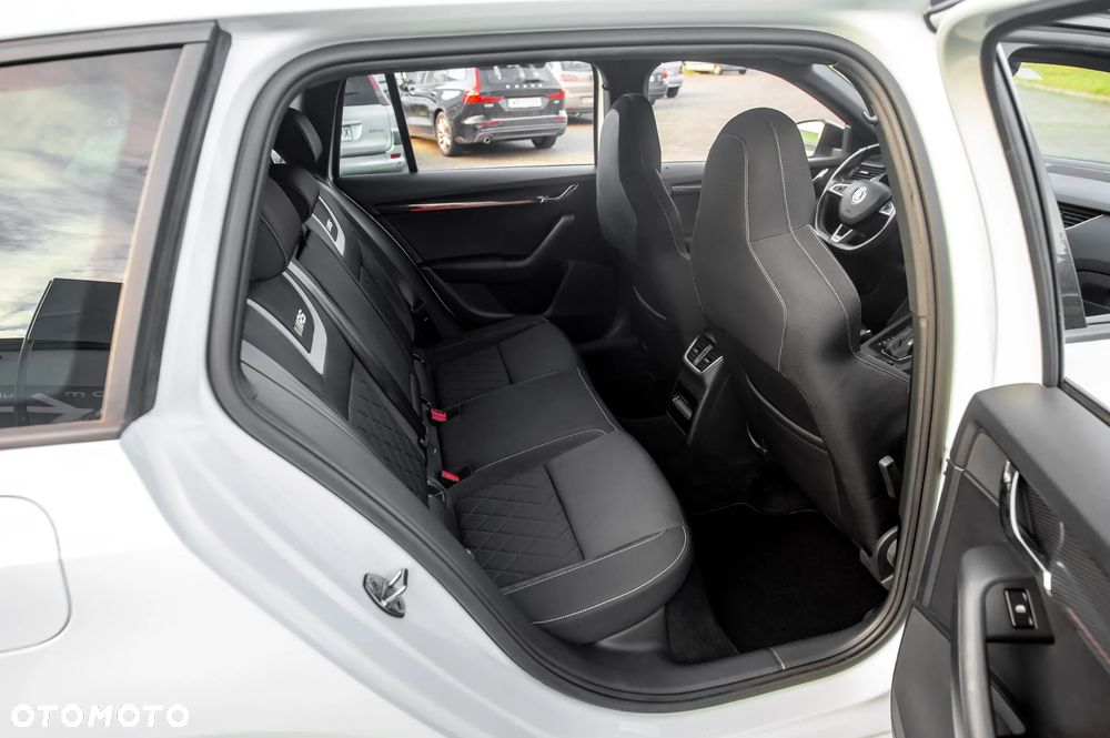 Skoda Octavia 2.0 TSI RS 230 DSG - 23