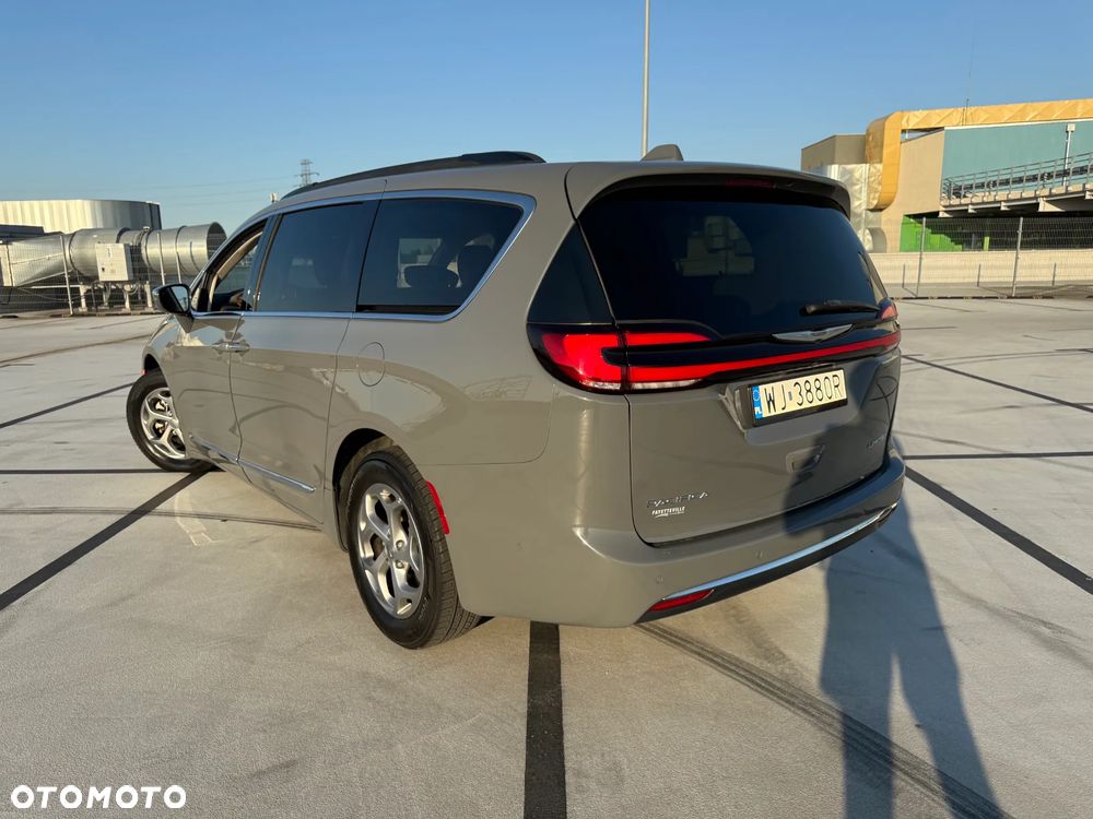 Chrysler Pacifica - 9