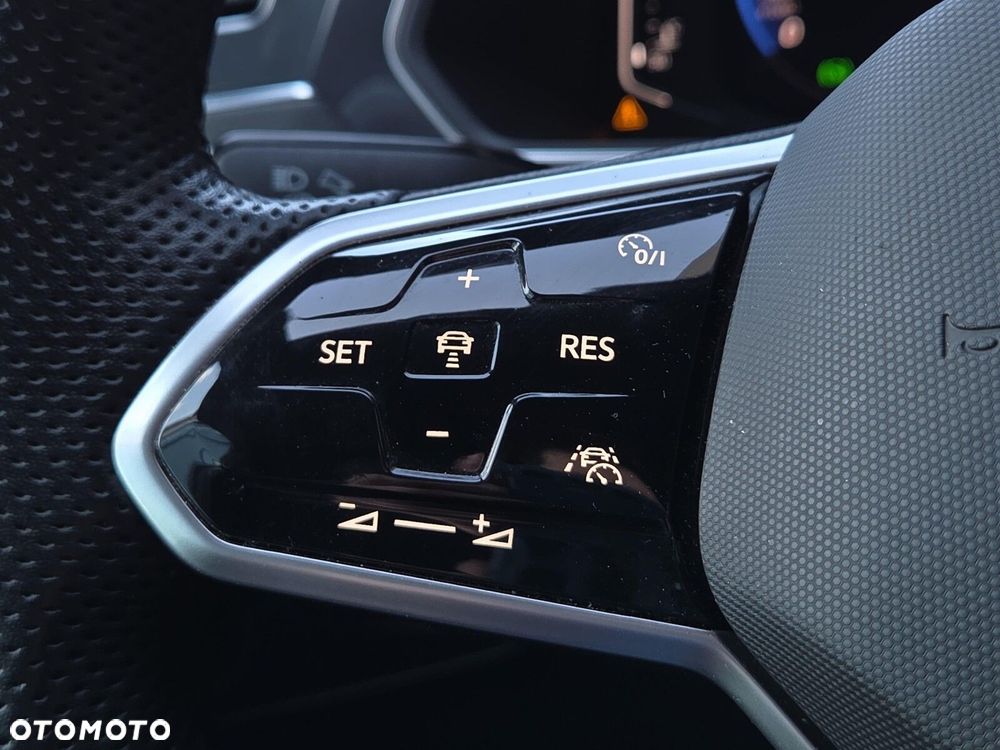 Volkswagen Tiguan 2.0 TDI SCR 4Mot R-Line DSG - 22