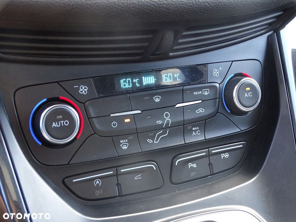 Ford Kuga - 30