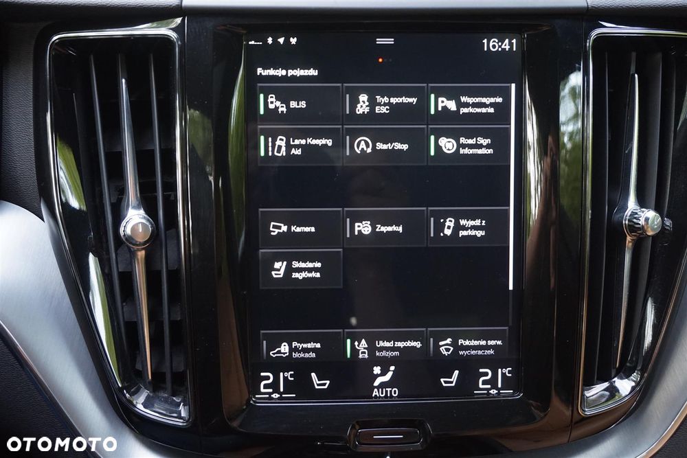 Volvo XC 60 T5 AWD Geartronic Momentum Pro - 20