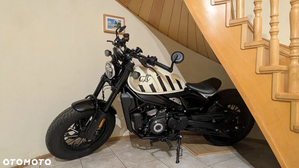 CFMoto 450CL-C Bobber - 12