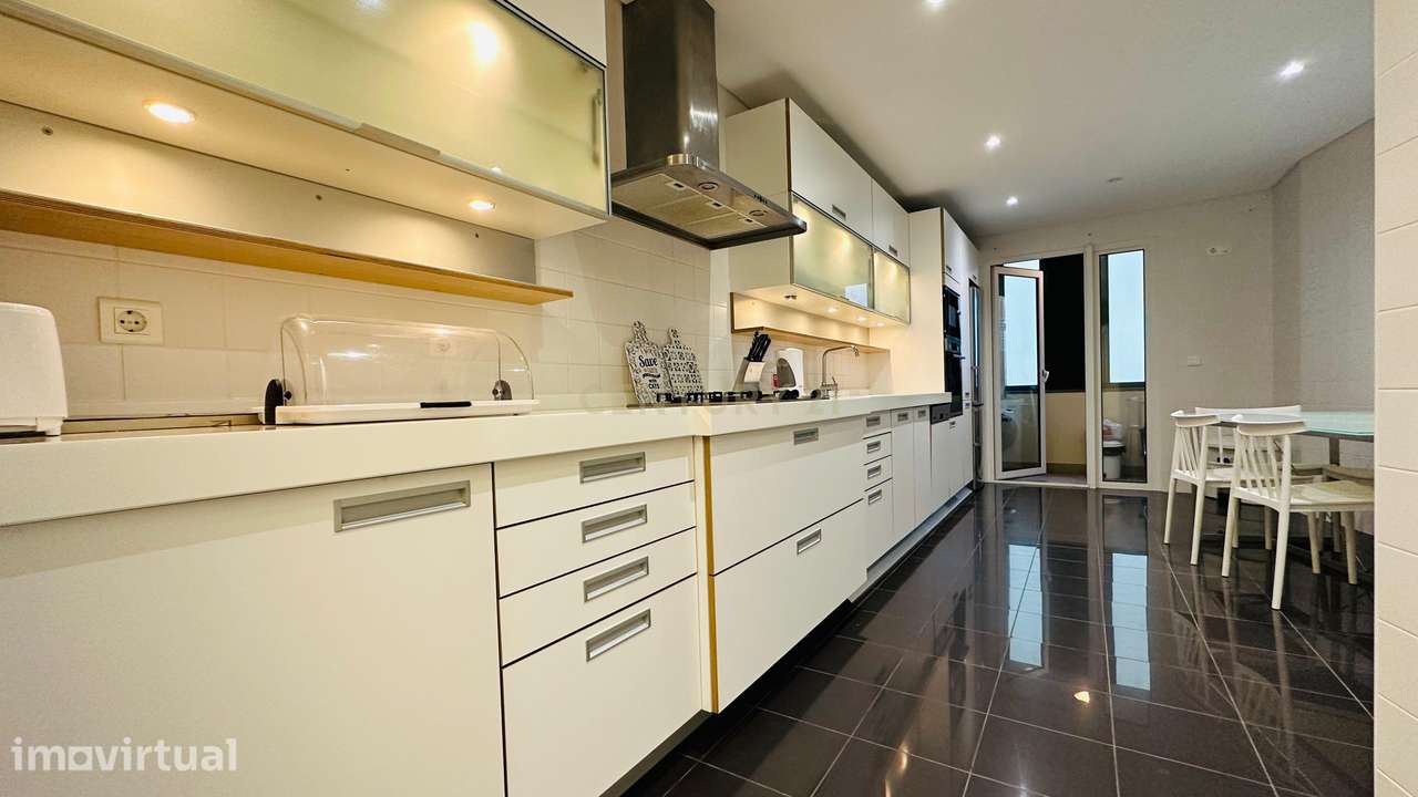 Apartamento T4 em condomínio fechado - Funchal - Ilha da Madeira - Grande imagem: 4/43