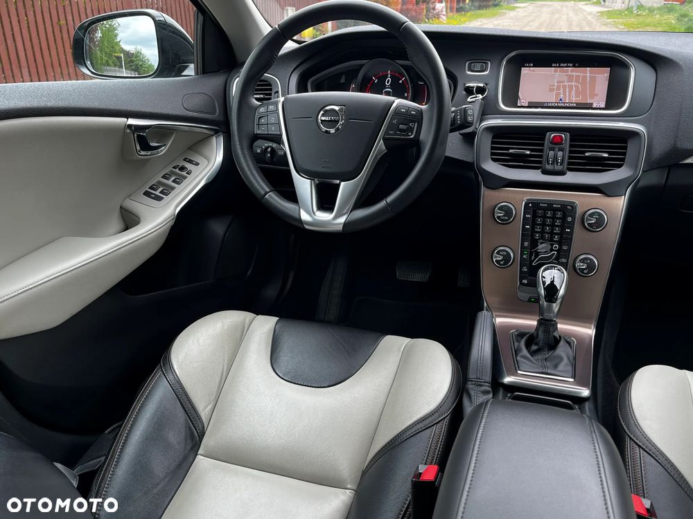Volvo V40 Cross Country D3 Drive-E SCR Summum - 34