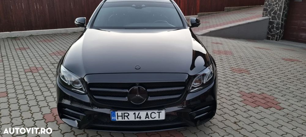 Mercedes-Benz E - 9