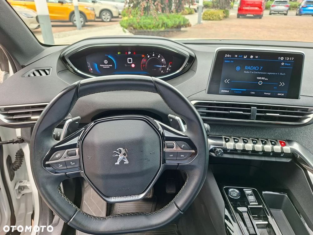 Peugeot 3008 1.2 PureTech Allure Pack S&S EAT8 - 24
