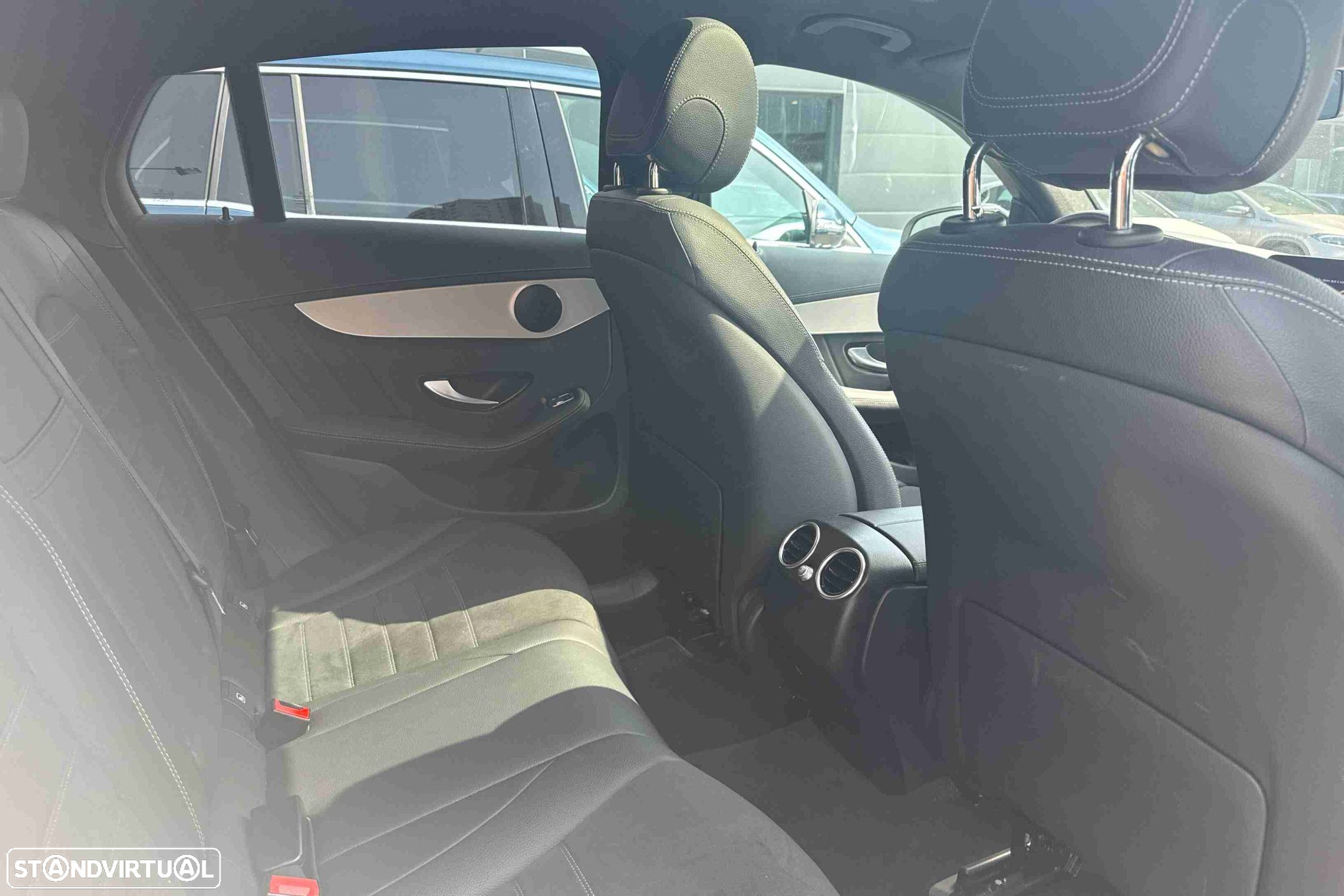 Mercedes-Benz GLC 300 de 4Matic - 10