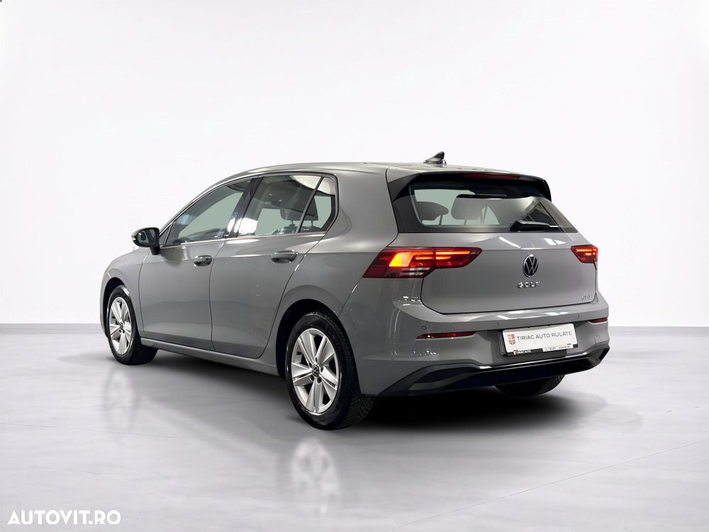 Volkswagen Golf - 4