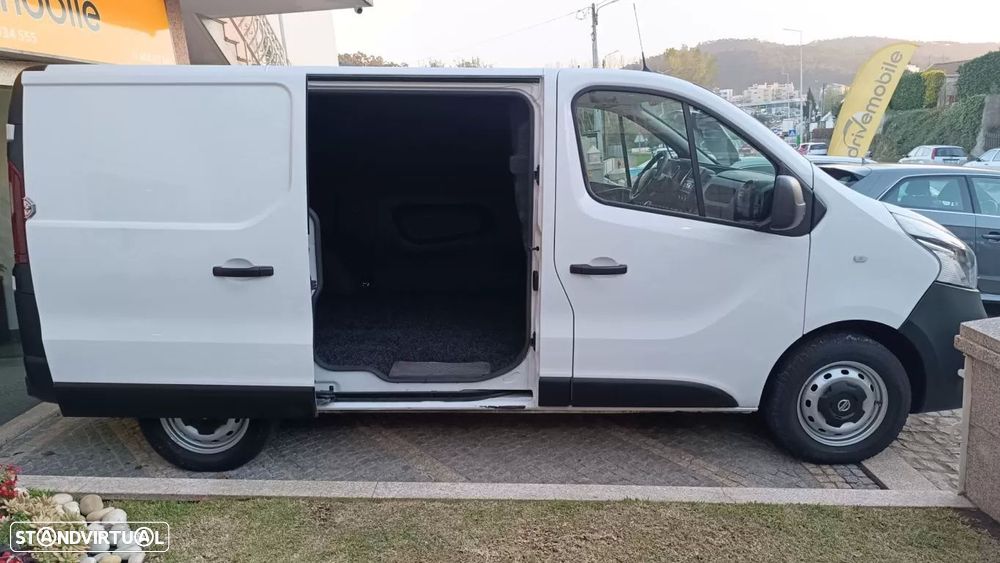 Nissan nv300 - 26