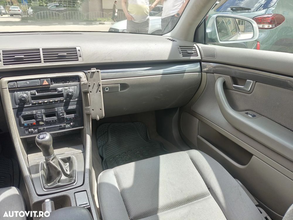 Audi A4 Limuzina 2.0 - 8