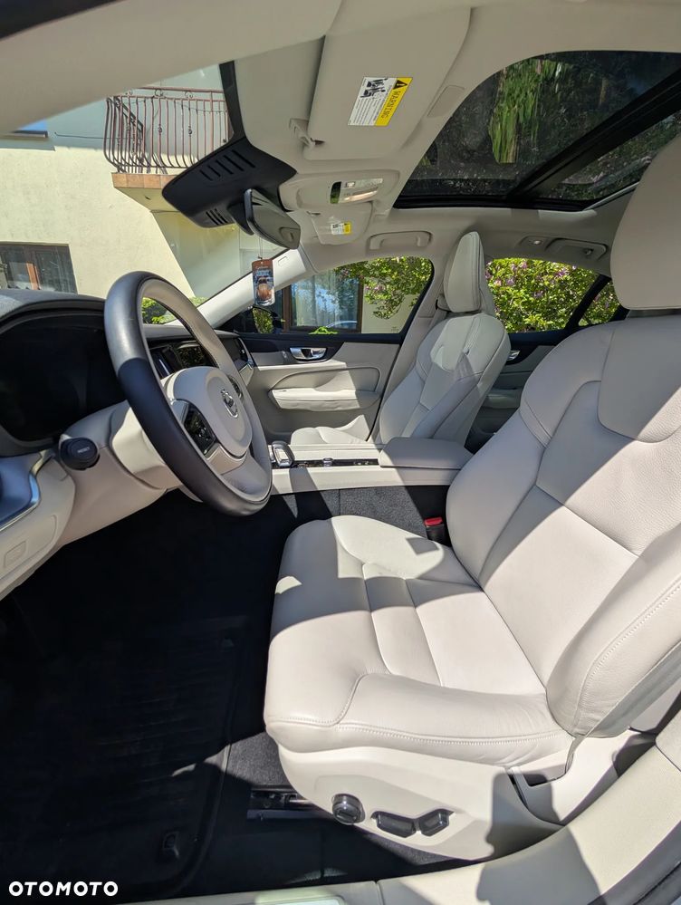 Volvo S60 - 25