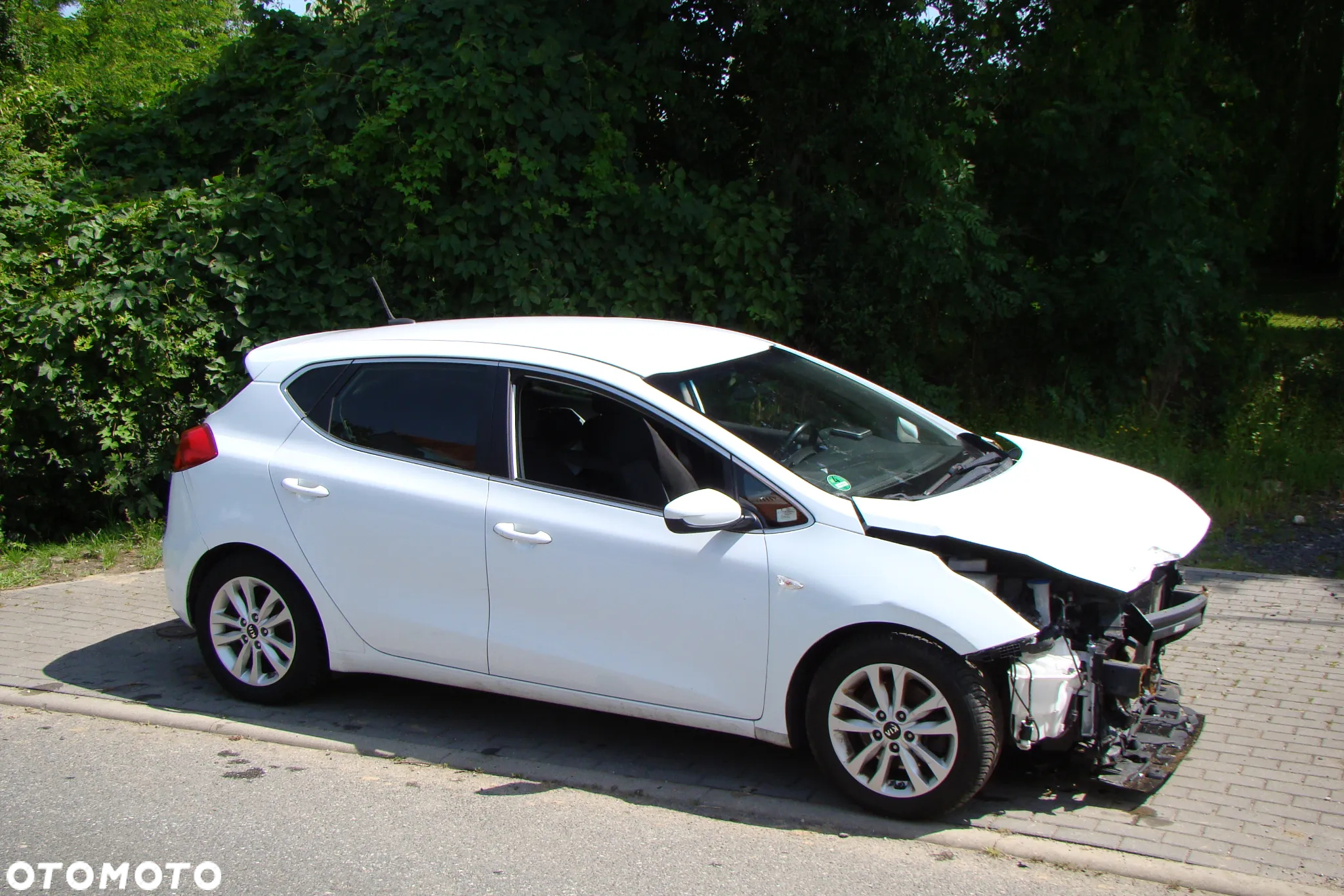 Kia Ceed - 16