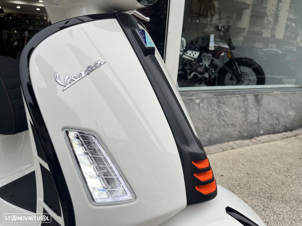 Vespa GTS Super Sport 310 - MOTA DE SERVIÇO !! - DESDE 95 EUR / MÊS !! - 24