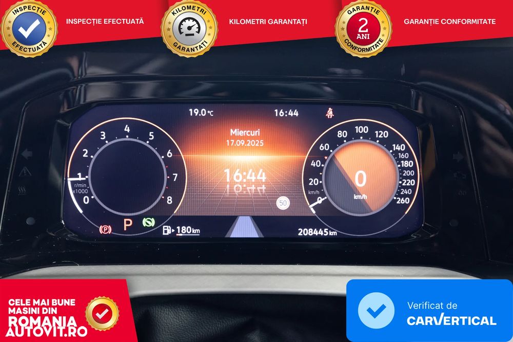 Volkswagen Golf 1.0 eTSI DSG MHEV Life - 11