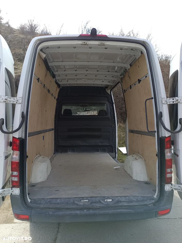 Mercedes-Benz Sprinter - 5