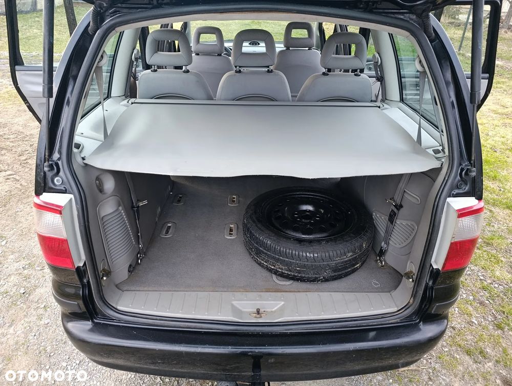 Ford Galaxy 2.0 - 17